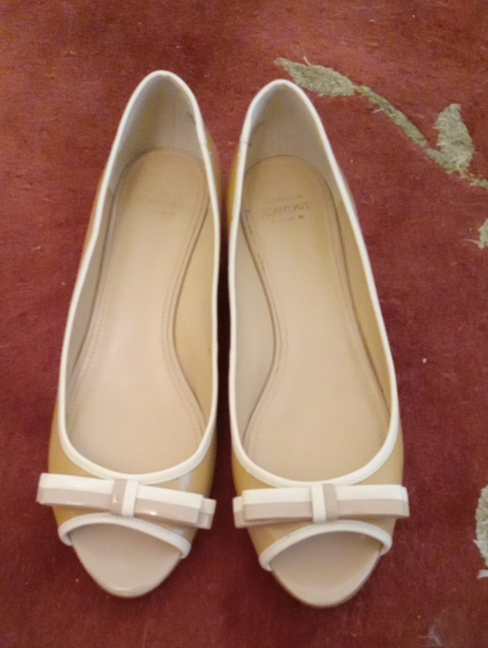 Circa Joan & David Luxe Patent Leather Peep-Toe Bow Wedges - Size 7.5